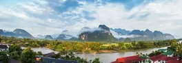 View for panorama in Vang Vieng, Laos. Von tortoon