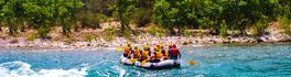 rafting on the exuberant river Von HSNKRT